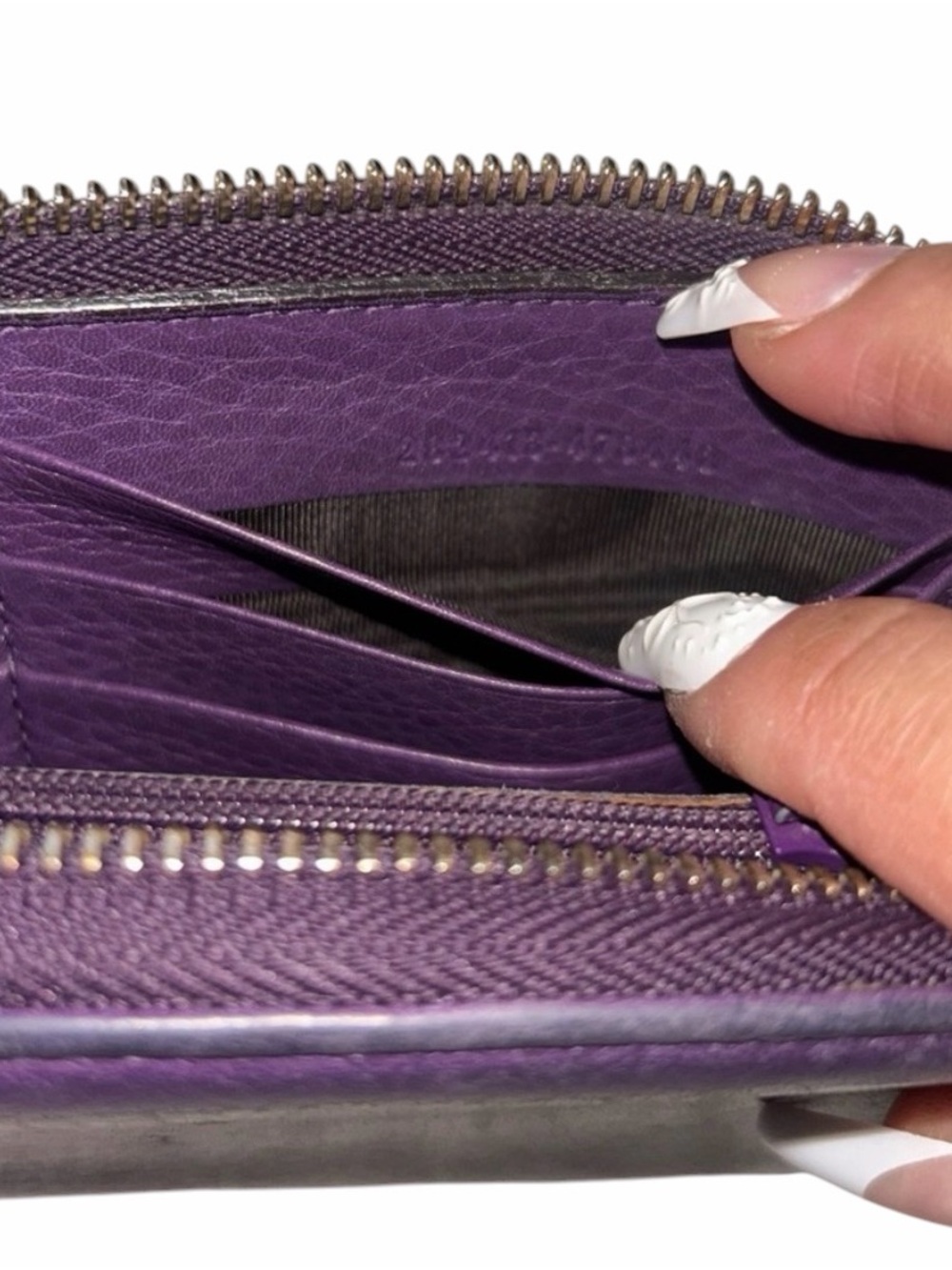Gucci Purple Embossed Leather Zip Wallet - Picture 6 of 9